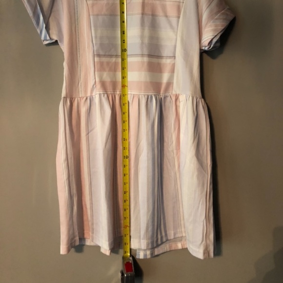 Short white striped dress - Picture 2 of 3